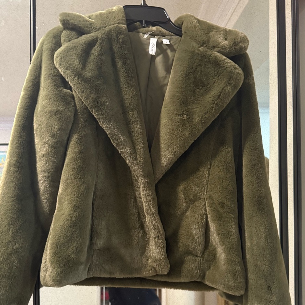 Olive Green faux fur Jacket xs like new